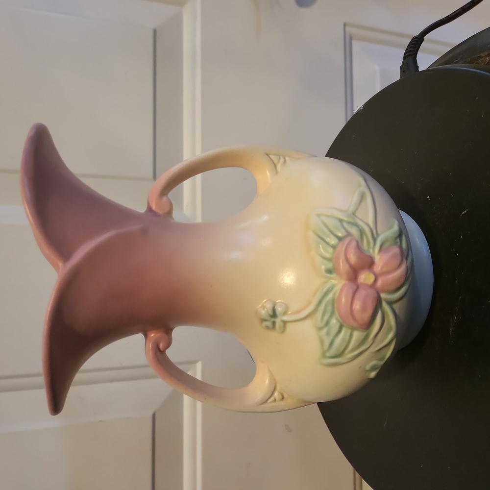 VINTAGE c1940's HULL WILD FLOWER ART POTTERY VASE  with HANDLES